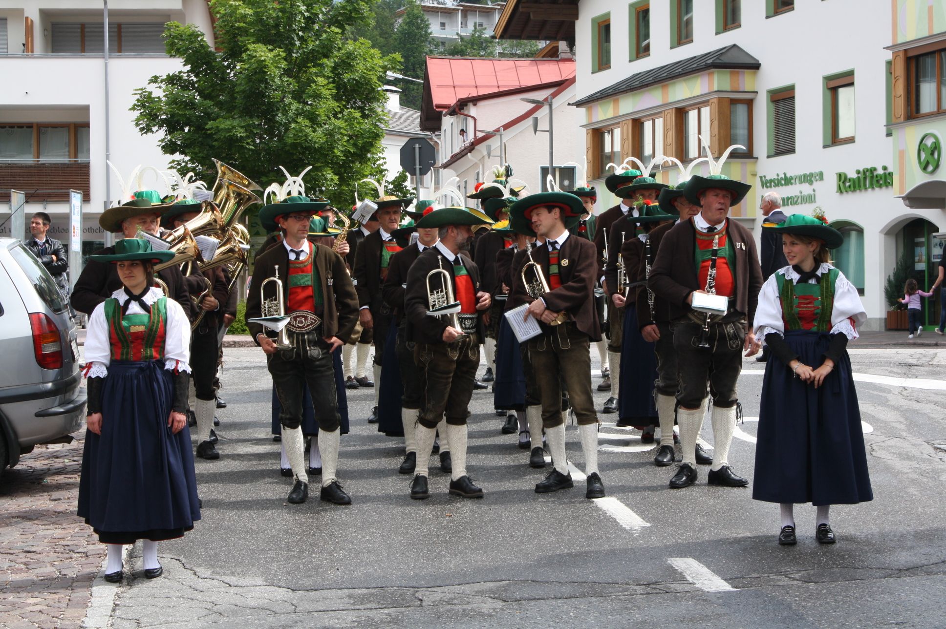 2011-20 Brunnensingen Welsberg.jpg